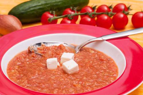 Η χωριάτικη σε σούπα, σαν γκασπάτσο